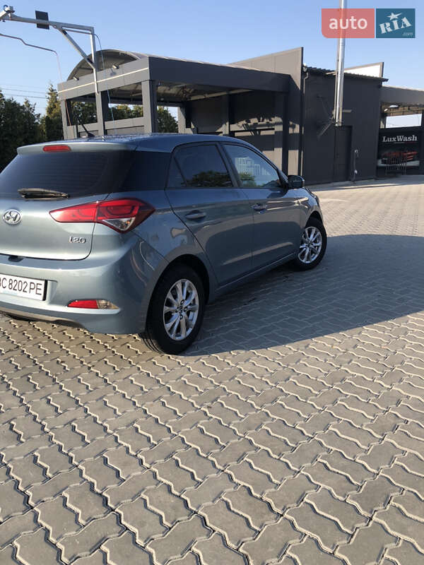 Хэтчбек Hyundai i20 2016 в Дрогобыче