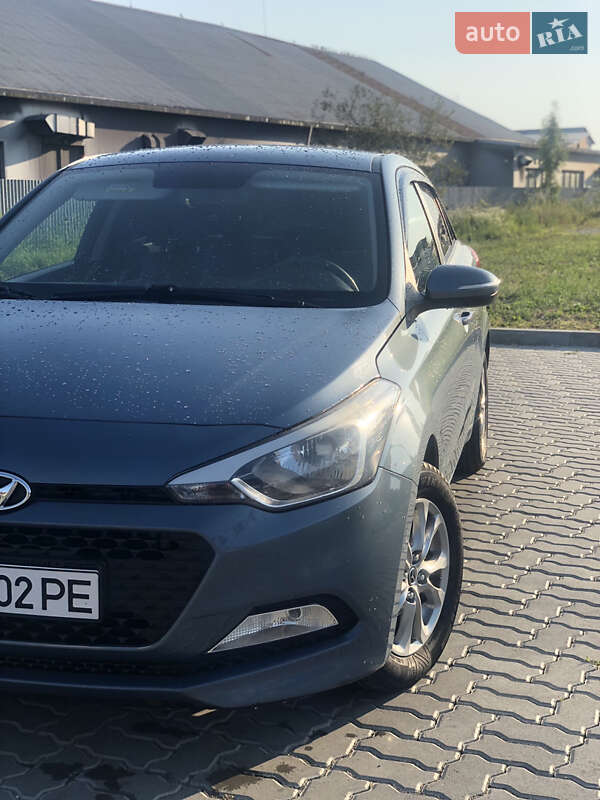 Хэтчбек Hyundai i20 2016 в Дрогобыче