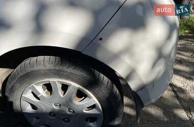 Хэтчбек Hyundai i20 2011 в Виннице