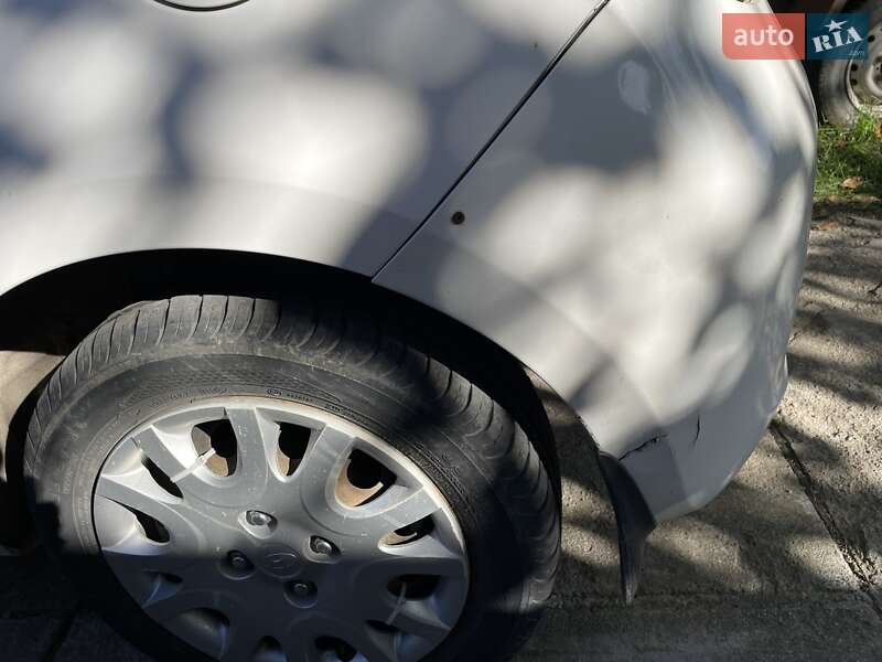 Хэтчбек Hyundai i20 2011 в Виннице