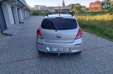 Хэтчбек Hyundai i20 2013 в 