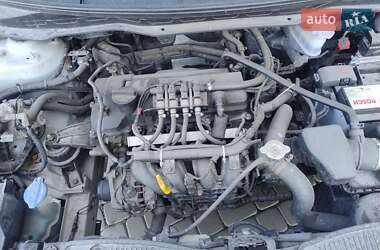Хэтчбек Hyundai i20 2013 в 