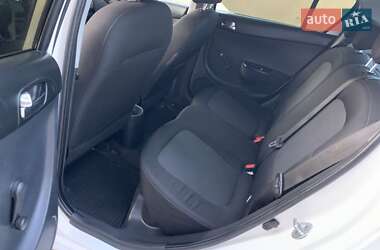 Хэтчбек Hyundai i20 2012 в 