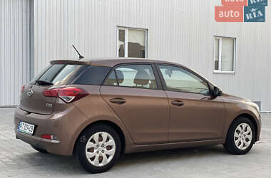 Хетчбек Hyundai i20 2016 в 