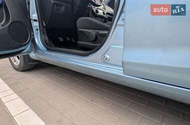 Хетчбек Hyundai i20 2010 в 