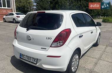 Хэтчбек Hyundai i20 2014 в 