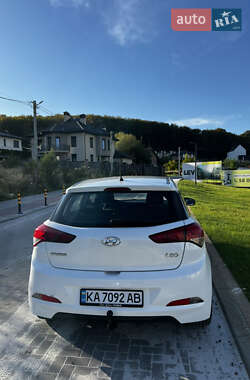 Хэтчбек Hyundai i20 2016 в 