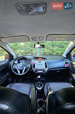 Хэтчбек Hyundai i20 2009 в 