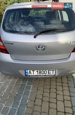 Хэтчбек Hyundai i20 2011 в 
