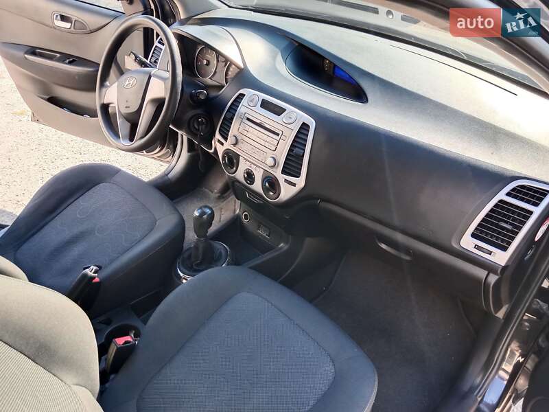 Хэтчбек Hyundai i20 2011 в Днепре