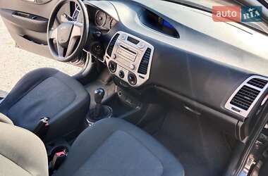 Хэтчбек Hyundai i20 2011 в 