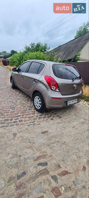 Хетчбек Hyundai i20 2012 в Могилів-Подільському
