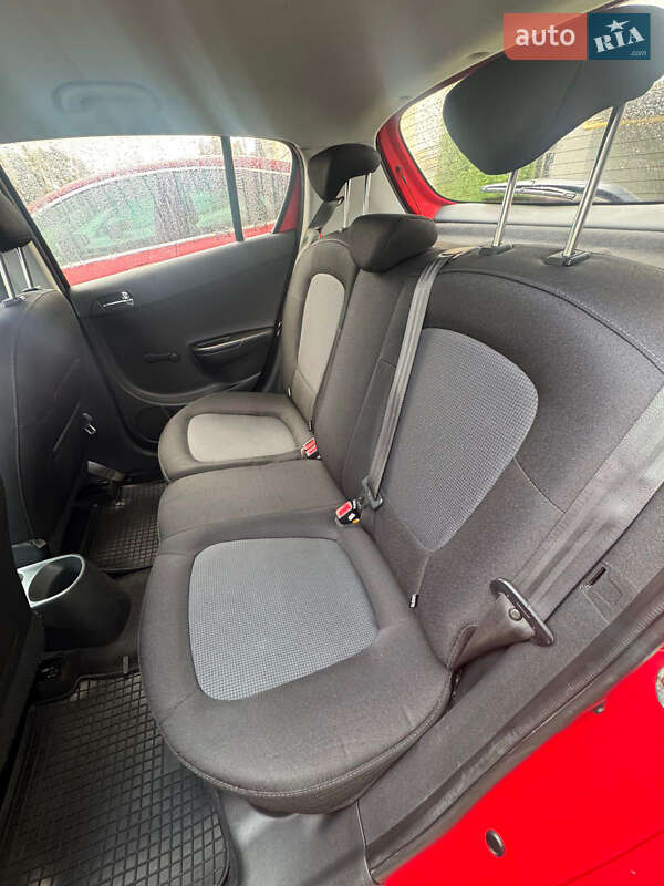 Хэтчбек Hyundai i20 2014 в Львове
