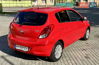 Хэтчбек Hyundai i20 2014 в 