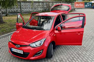 Хэтчбек Hyundai i20 2014 в 