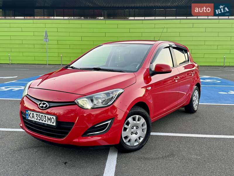 Хэтчбек Hyundai i20 2014 в Киеве фото 2 Хэтчбек Hyundai i20 2014 в Киеве