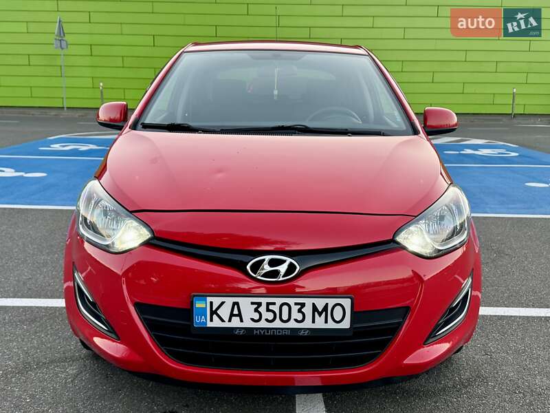 Хэтчбек Hyundai i20 2014 в Киеве фото 9 Хэтчбек Hyundai i20 2014 в Киеве