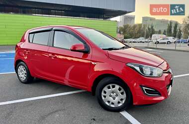 Хэтчбек Hyundai i20 2014 в 
