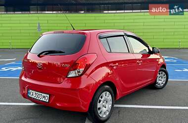 Хэтчбек Hyundai i20 2014 в 