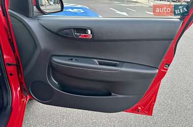 Хэтчбек Hyundai i20 2014 в 