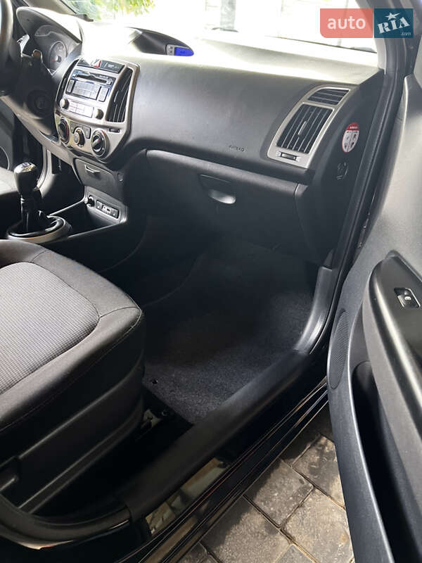 Хэтчбек Hyundai i20 2013 в Ровно