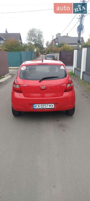 Хетчбек Hyundai i20 2011 в Києві фото 4 Хетчбек Hyundai i20 2011 в Києві