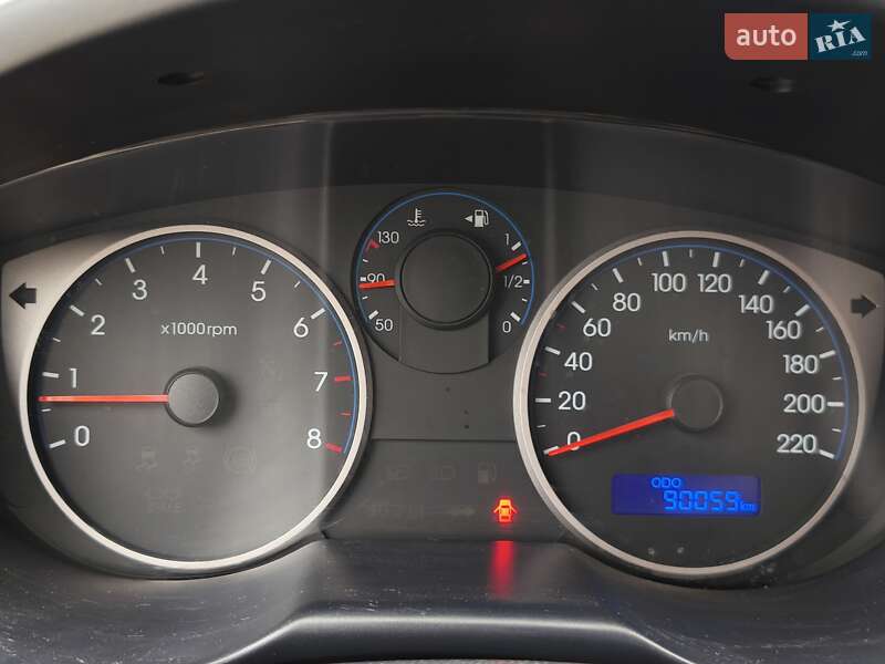 Хэтчбек Hyundai i20 2012 в Днепре