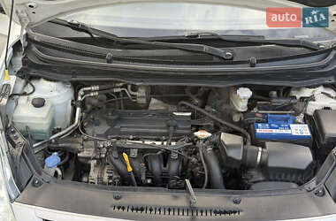 Хэтчбек Hyundai i20 2011 в 