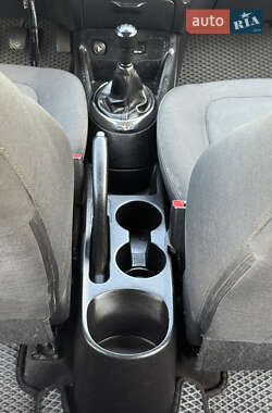 Хэтчбек Hyundai i20 2011 в 