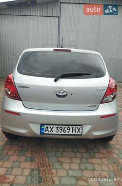 Хетчбек Hyundai i20 2012 в  фото 8 Хетчбек Hyundai i20 2012 в