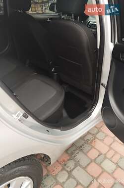 Хетчбек Hyundai i20 2012 в  фото 12 Хетчбек Hyundai i20 2012 в
