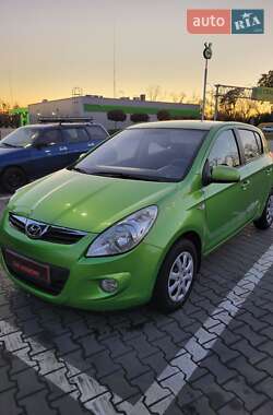 Хэтчбек Hyundai i20 2010 в Киеве
