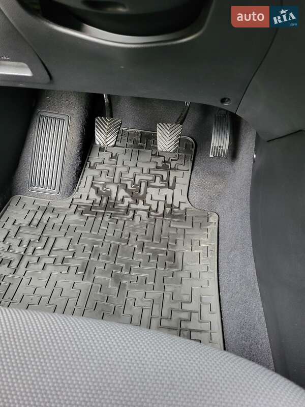 Хэтчбек Hyundai i20 2019 в Ужгороде фото 12 Хэтчбек Hyundai i20 2019 в Ужгороде