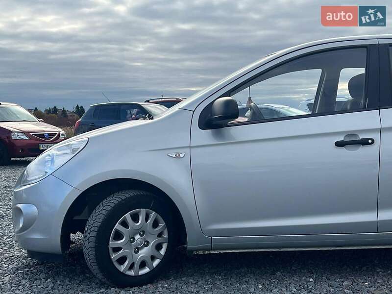 Хэтчбек Hyundai i20 2011 в Львове