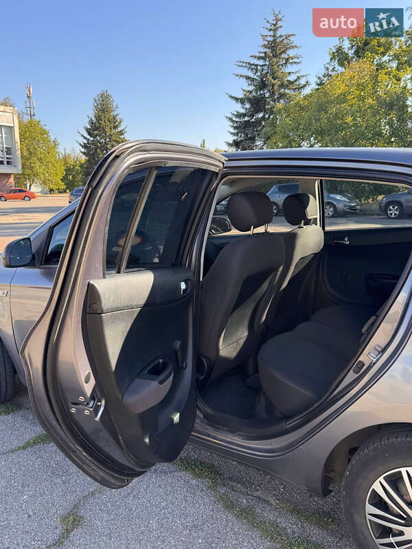 Хетчбек Hyundai i20 2011 в Кропивницькому