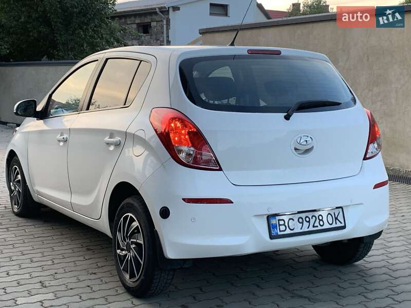 Хэтчбек Hyundai i20 2012 в Жовкве фото 3 Хэтчбек Hyundai i20 2012 в Жовкве