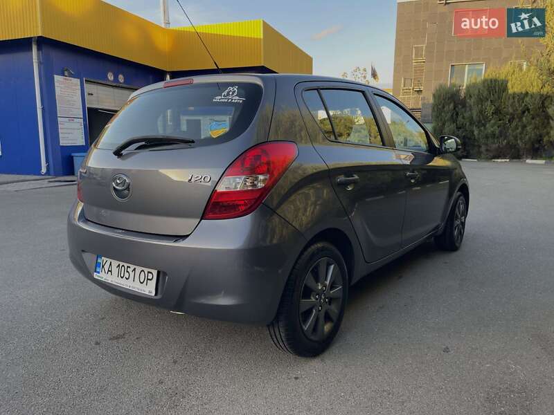 Хэтчбек Hyundai i20 2011 в Киеве фото 15 Хэтчбек Hyundai i20 2011 в Киеве
