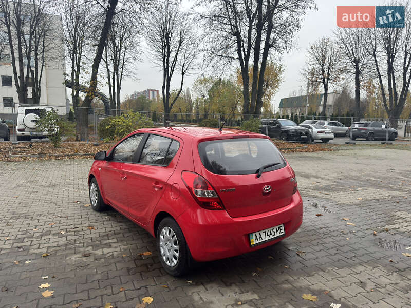 Хетчбек Hyundai i20 2012 в Києві фото 14 Хетчбек Hyundai i20 2012 в Києві
