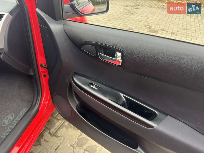 Хетчбек Hyundai i20 2012 в Києві фото 33 Хетчбек Hyundai i20 2012 в Києві