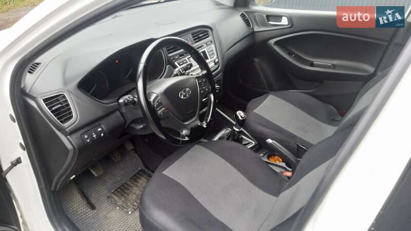 Хетчбек Hyundai i20 2016 в Хмельницькому фото 17 Хетчбек Hyundai i20 2016 в Хмельницькому