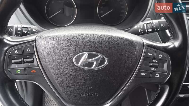 Хетчбек Hyundai i20 2016 в Хмельницькому фото 18 Хетчбек Hyundai i20 2016 в Хмельницькому