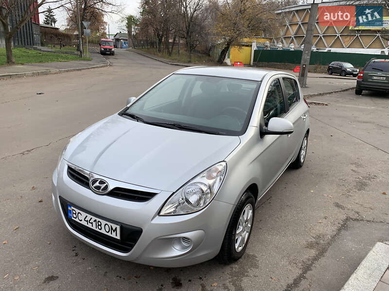 Хетчбек Hyundai i20 2011 в Києві