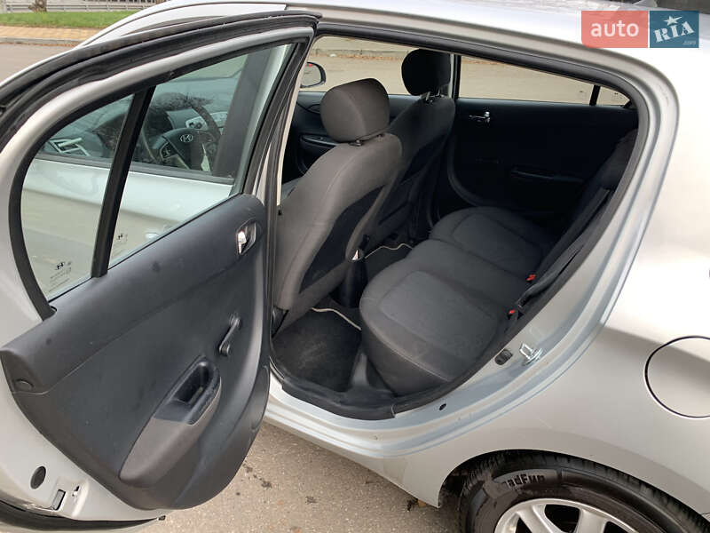 Хетчбек Hyundai i20 2011 в Києві