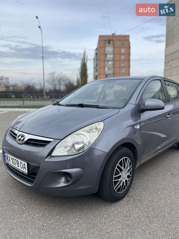Хетчбек Hyundai i20 2008 в Харкові
