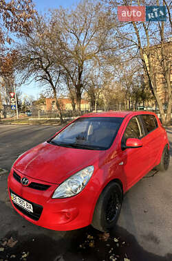 Хетчбек Hyundai i20 2011 в Миколаєві