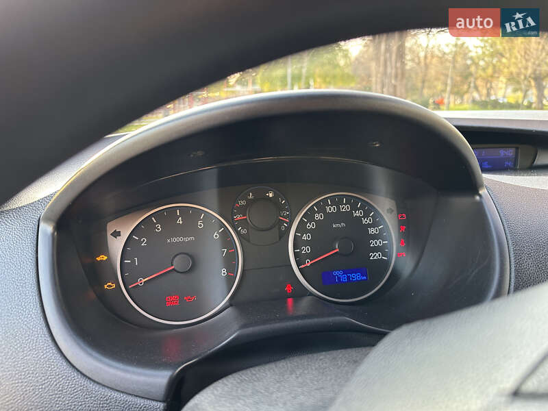 Хетчбек Hyundai i20 2011 в Миколаєві фото 19 Хетчбек Hyundai i20 2011 в Миколаєві