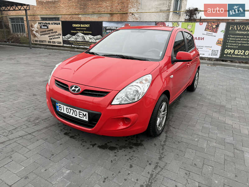 Хэтчбек Hyundai i20 2011 в Лубнах