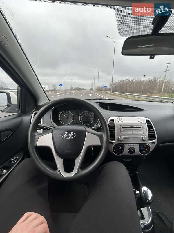 Хетчбек Hyundai i20 2012 в Києві