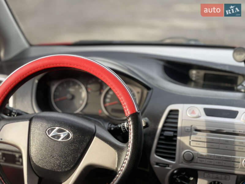 Хетчбек Hyundai i20 2011 в Мукачевому