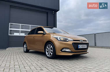 Хэтчбек Hyundai i20 2016 в Мукачево
